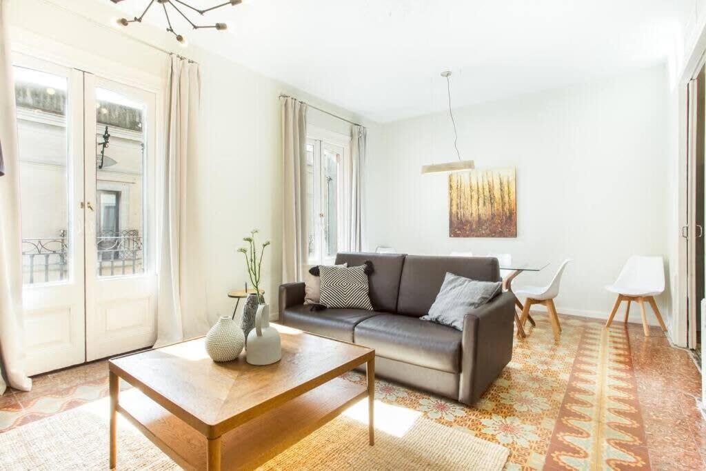 4Bedroom Apart With Balcony In Las Ramblas 3-2 Barcelona Exterior foto