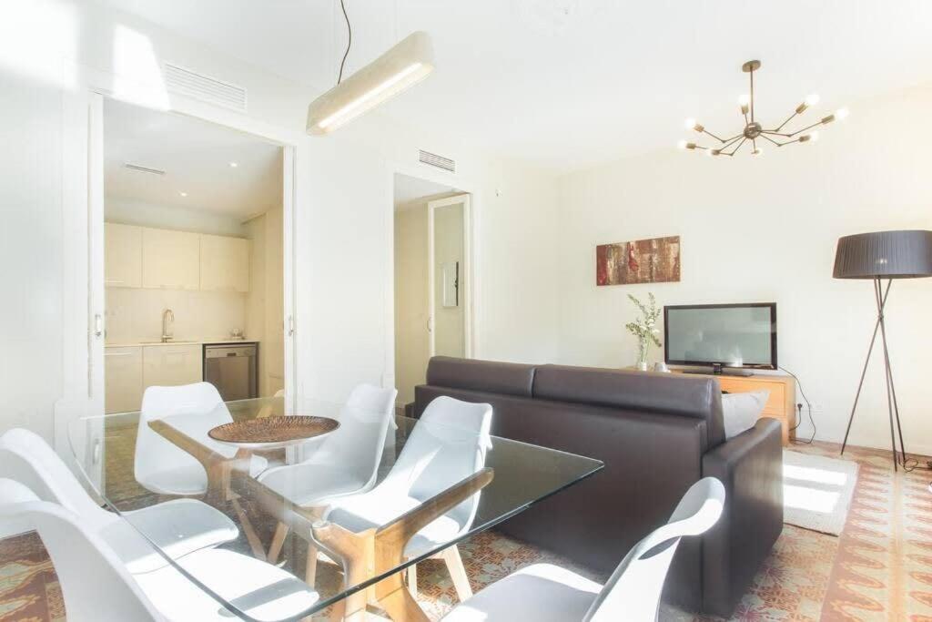 4Bedroom Apart With Balcony In Las Ramblas 3-2 Barcelona Exterior foto